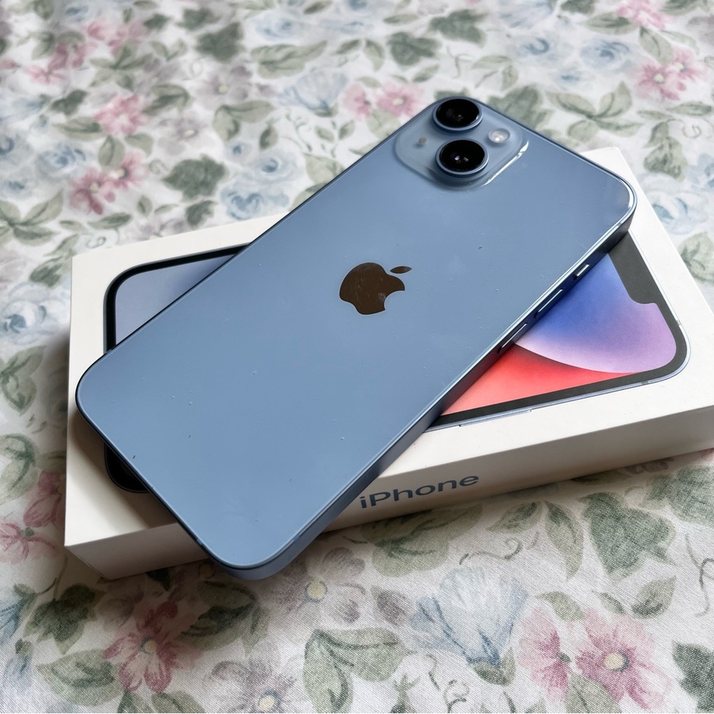 Apple iPhone 14 128 GB in blue T-Mobile